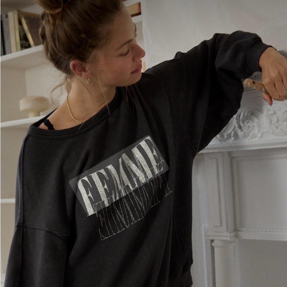 aerie Tres Chic Smoked Grey Black Oversized Sweatshirt With Silver Print XXS NWT